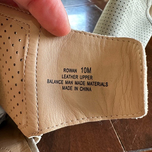 ADAM TUCKER Rowan perforated open toe Sandals 3" heel size 10 - Picture 4 of 7